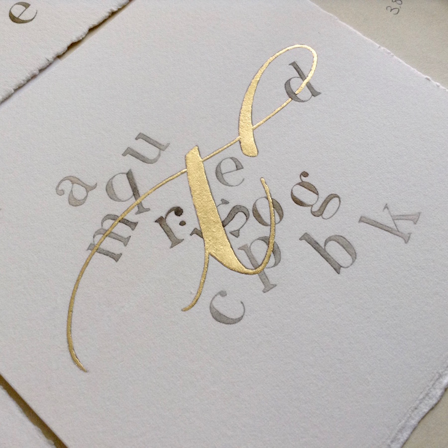 gilded-letter-t-contemporary-lettering-and-modern-calligraphy-uk